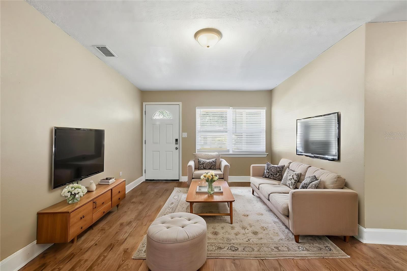 3521 Arch St Property Photo 3