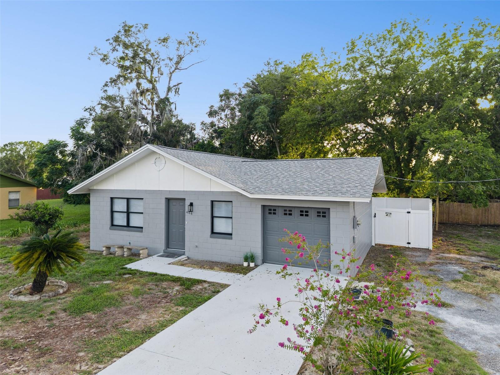 444 S HAWTHORNE AVE
