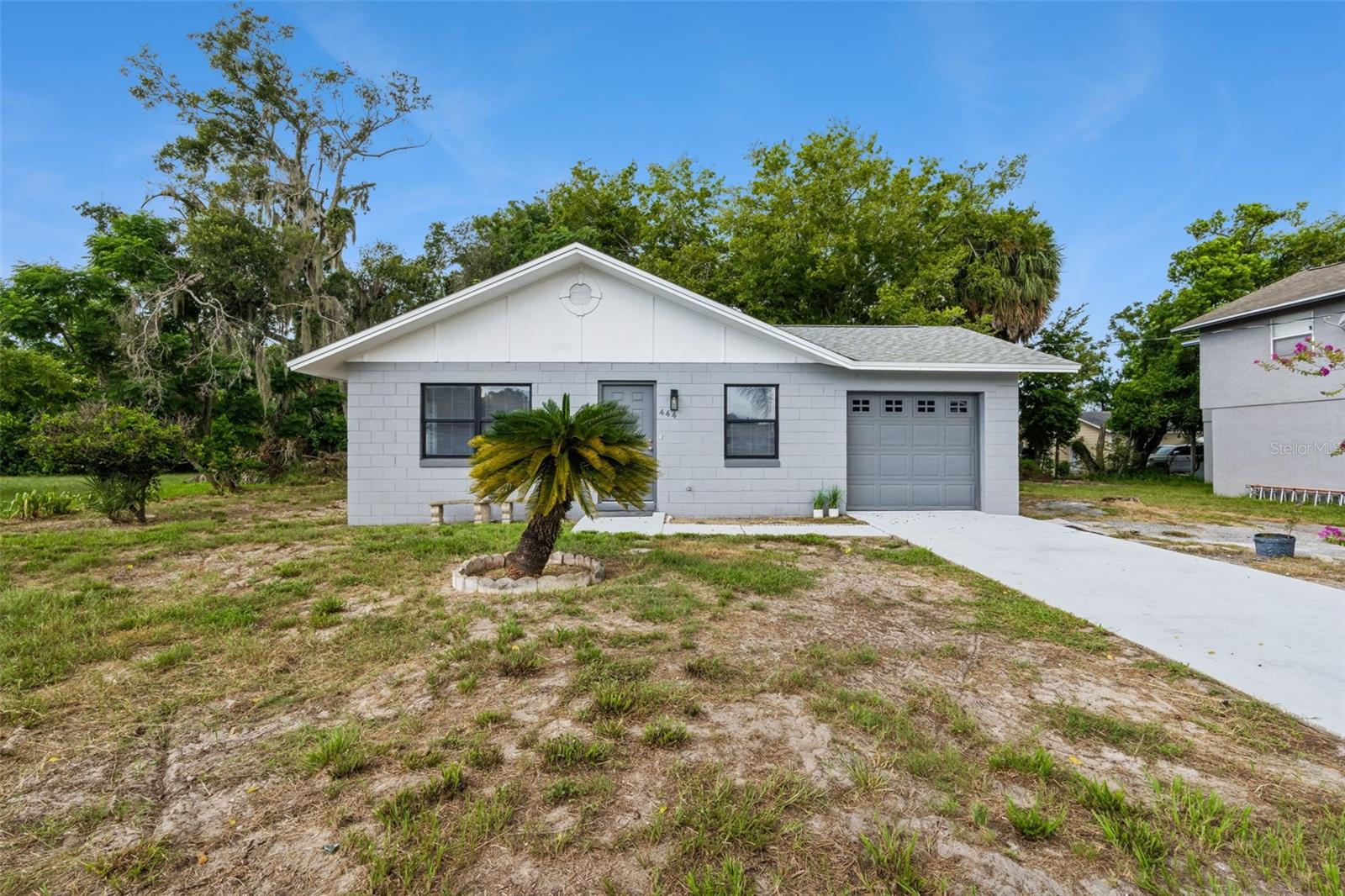 444 S Hawthorne Ave Property Photo 4