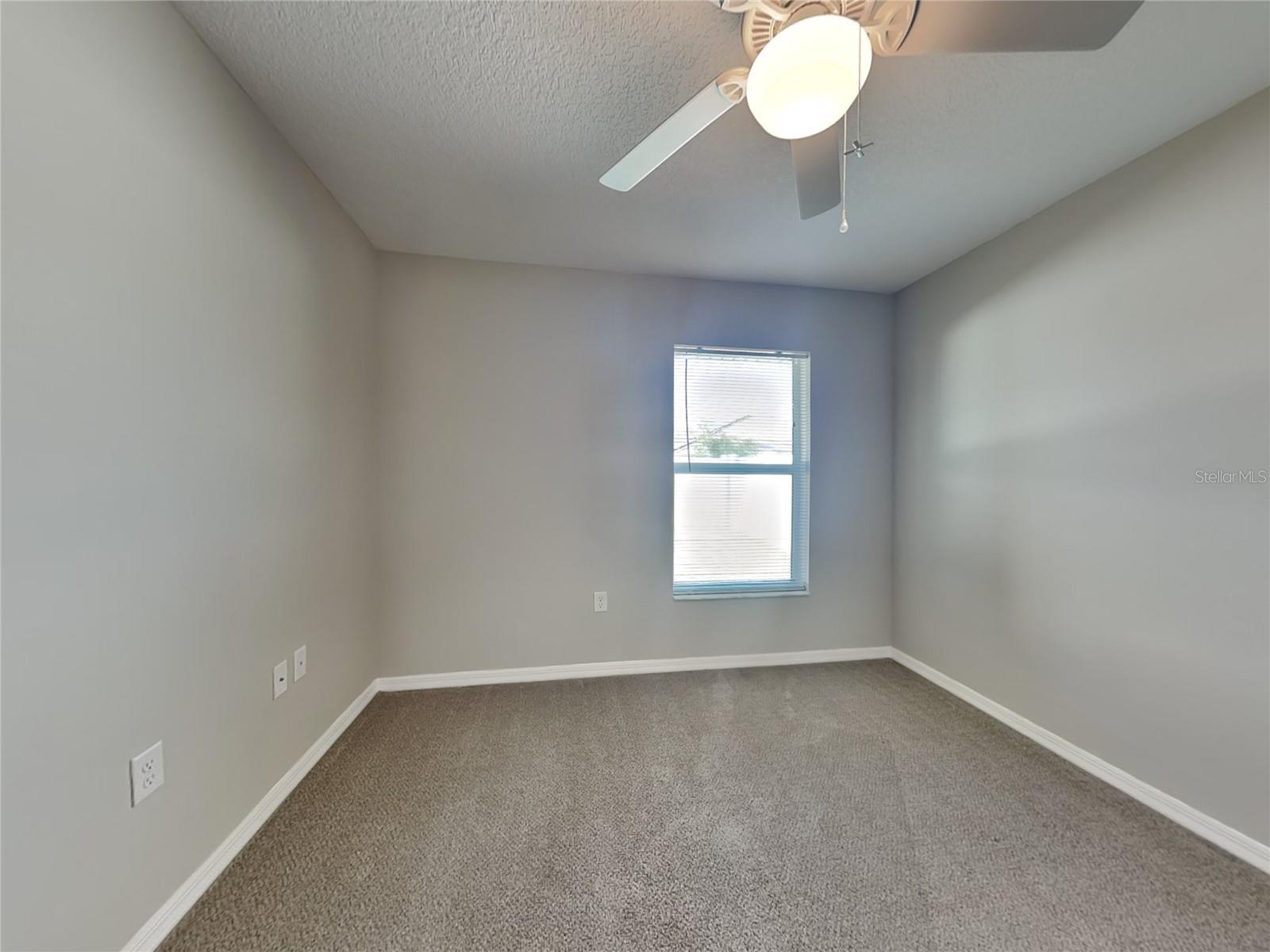 O6435085 Property Photo 9