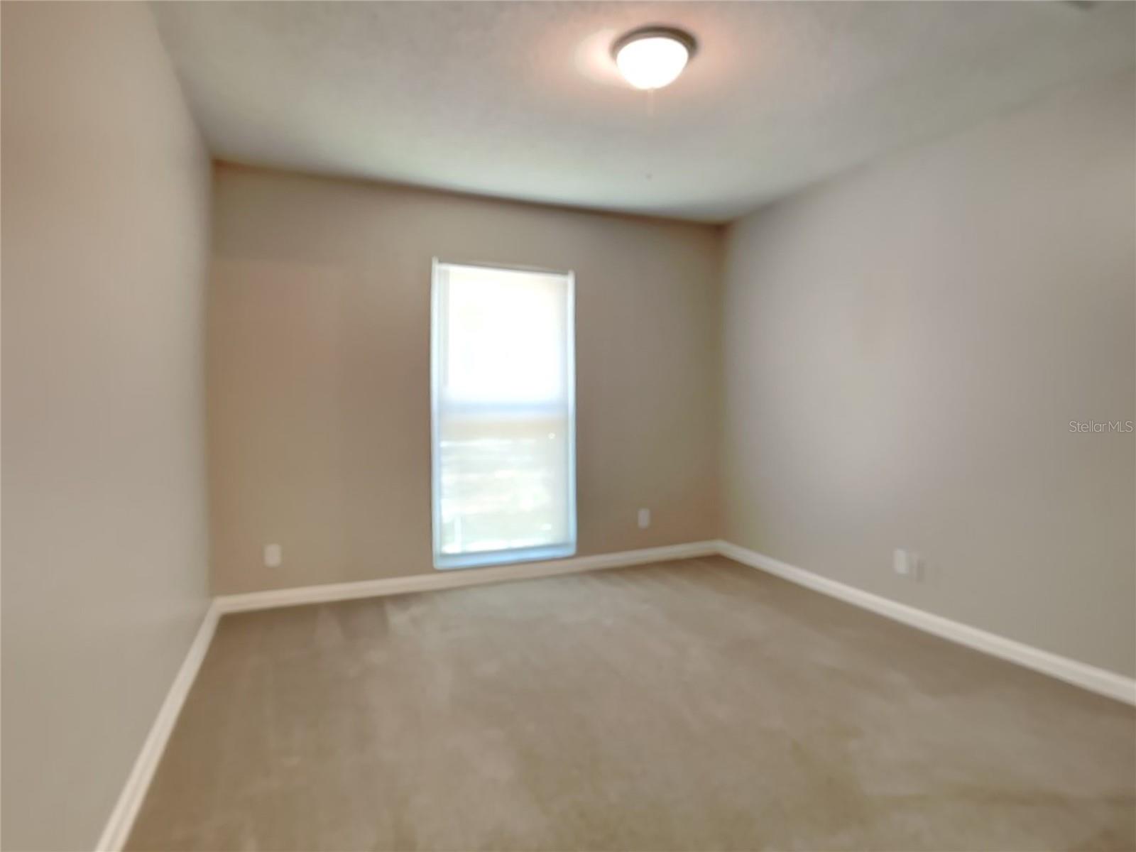 O6435108 Property Photo 7