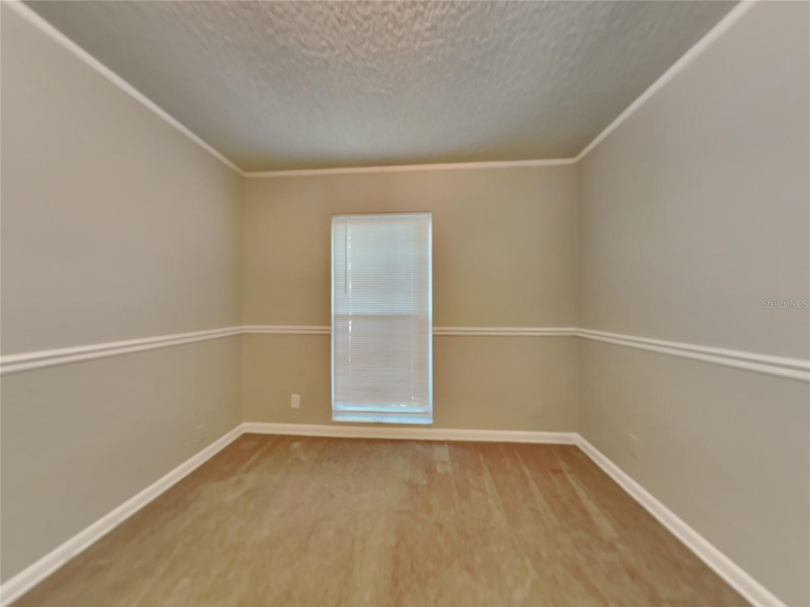 O6435108 Property Photo 11