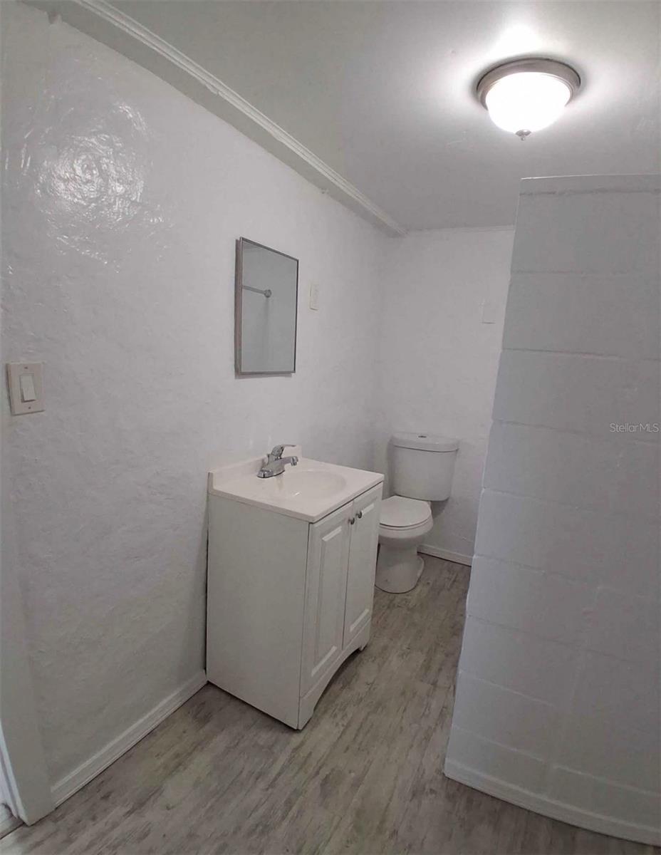 503 Earl St Property Photo 31