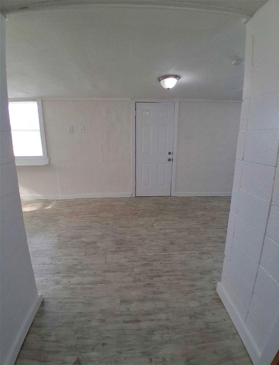 503 Earl St Property Photo 40