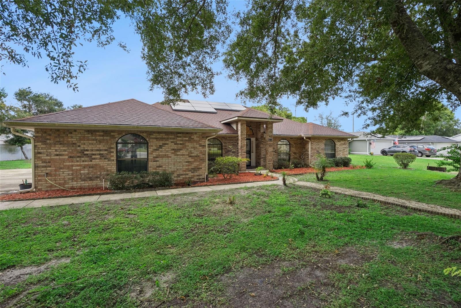 1302 Lydia Dr Property Photo 2
