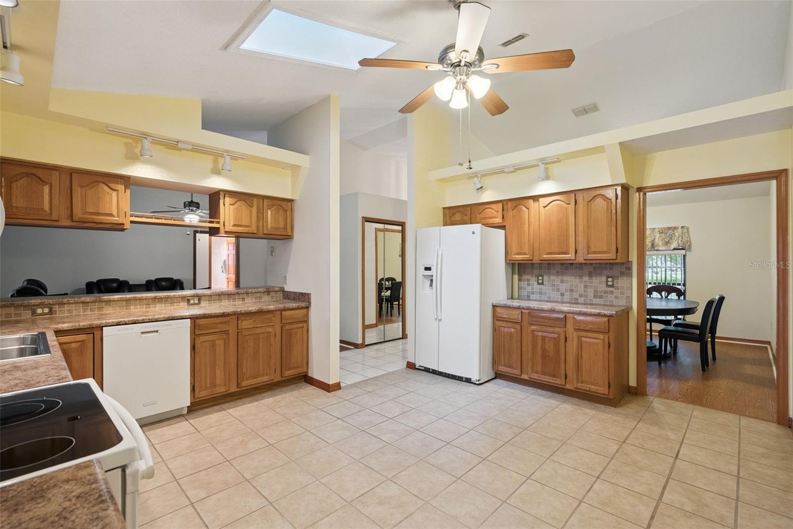 1302 Lydia Dr Property Photo 16