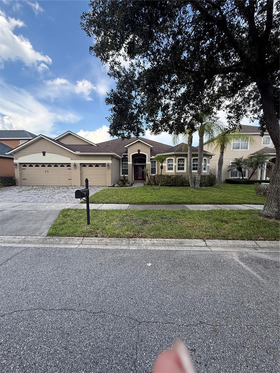 3149 Curving Oaks Way Property Photo 1