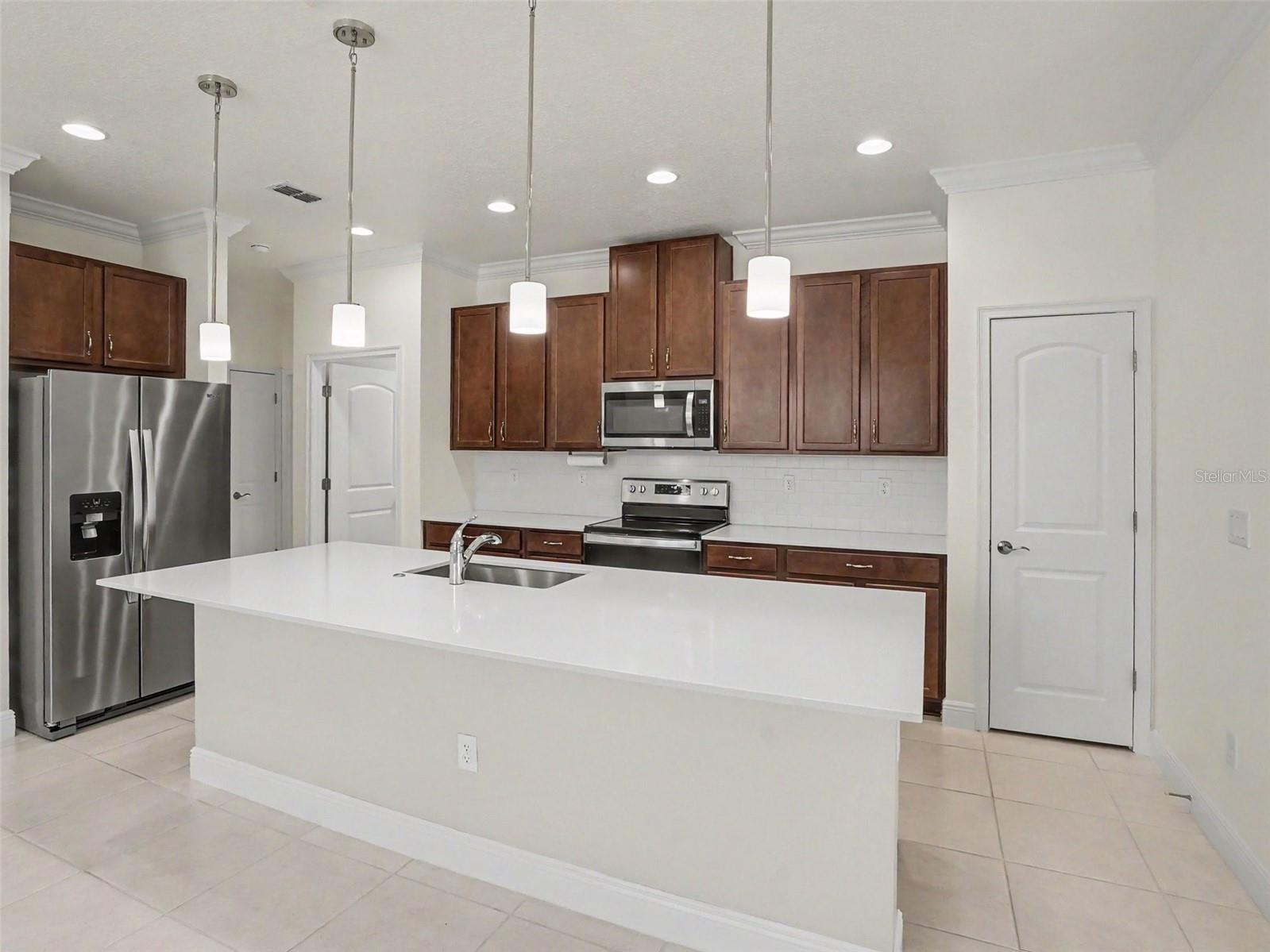 3128 Songbird Cir Property Photo 11