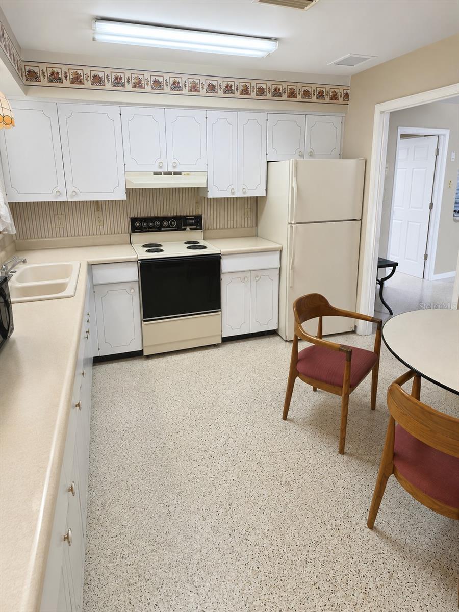 761 E Prima Vista Blvd Property Photo 6