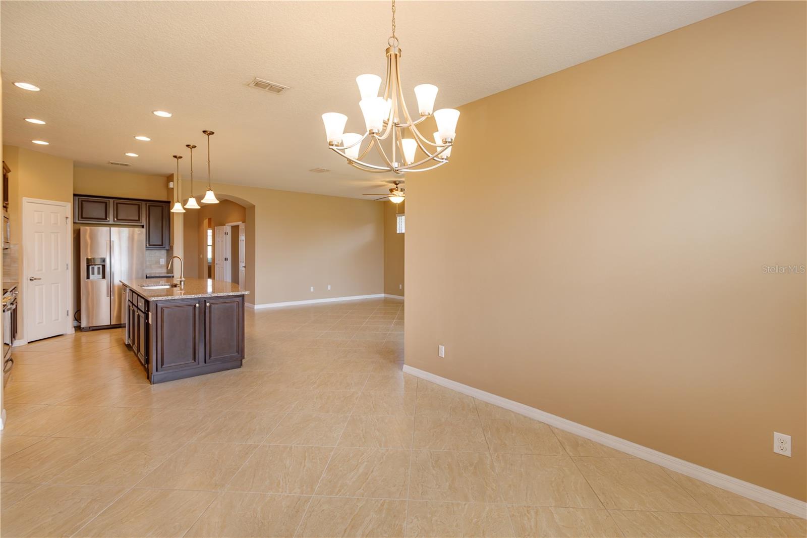 672 Cordoba Dr Property Photo 8