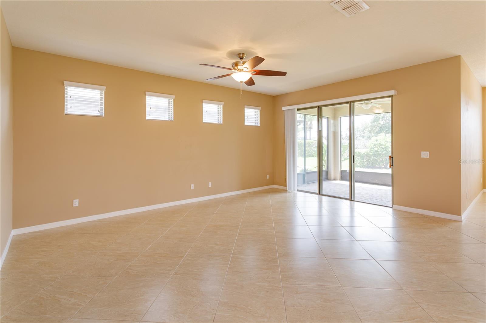 672 Cordoba Dr Property Photo 9