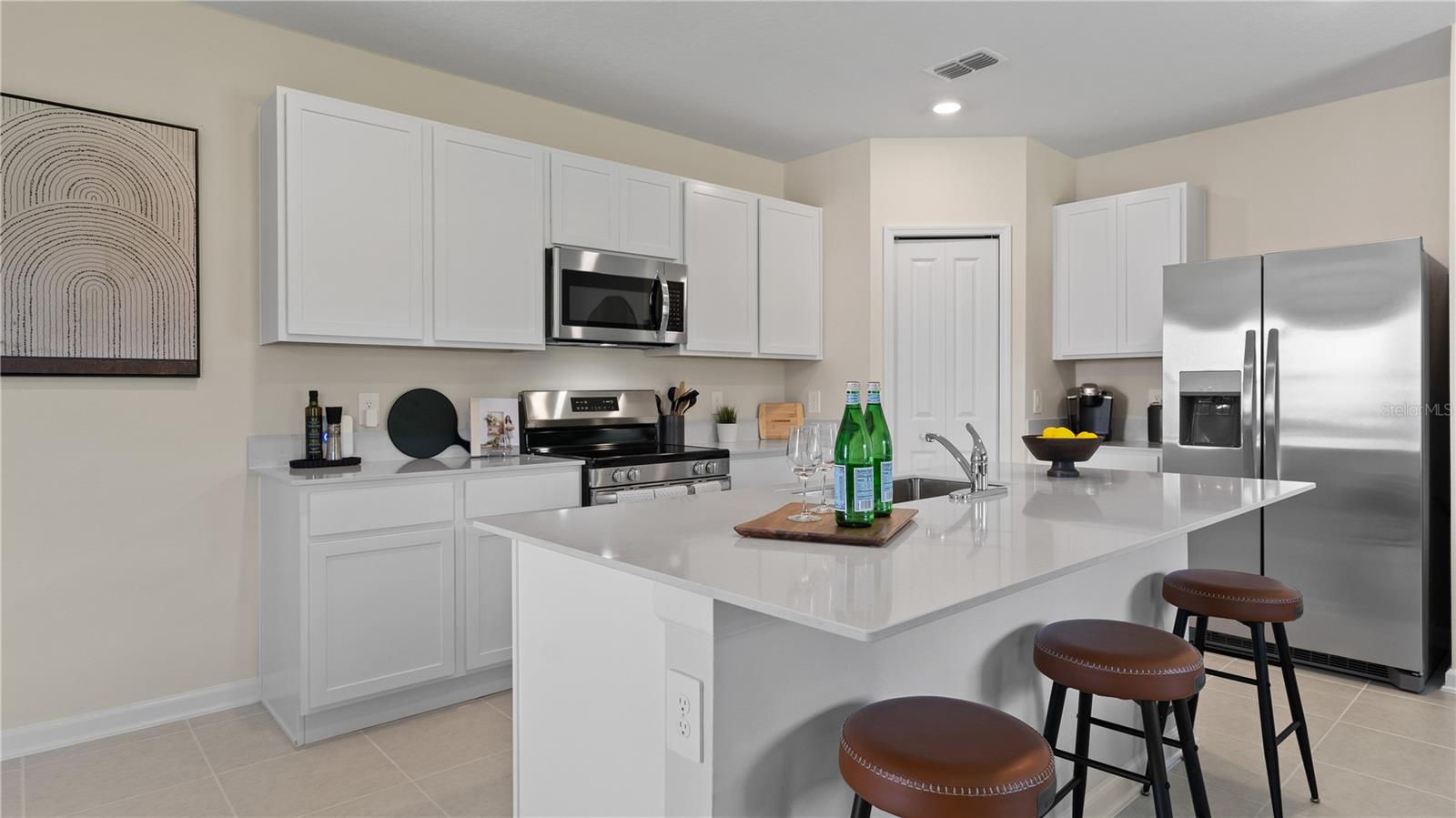 1564 Willow Garden Loop Property Photo 2