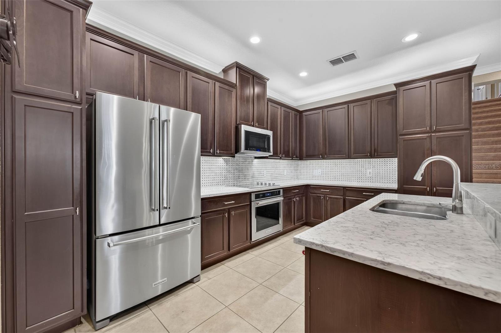 8880 Della Scala Cir Property Photo 11