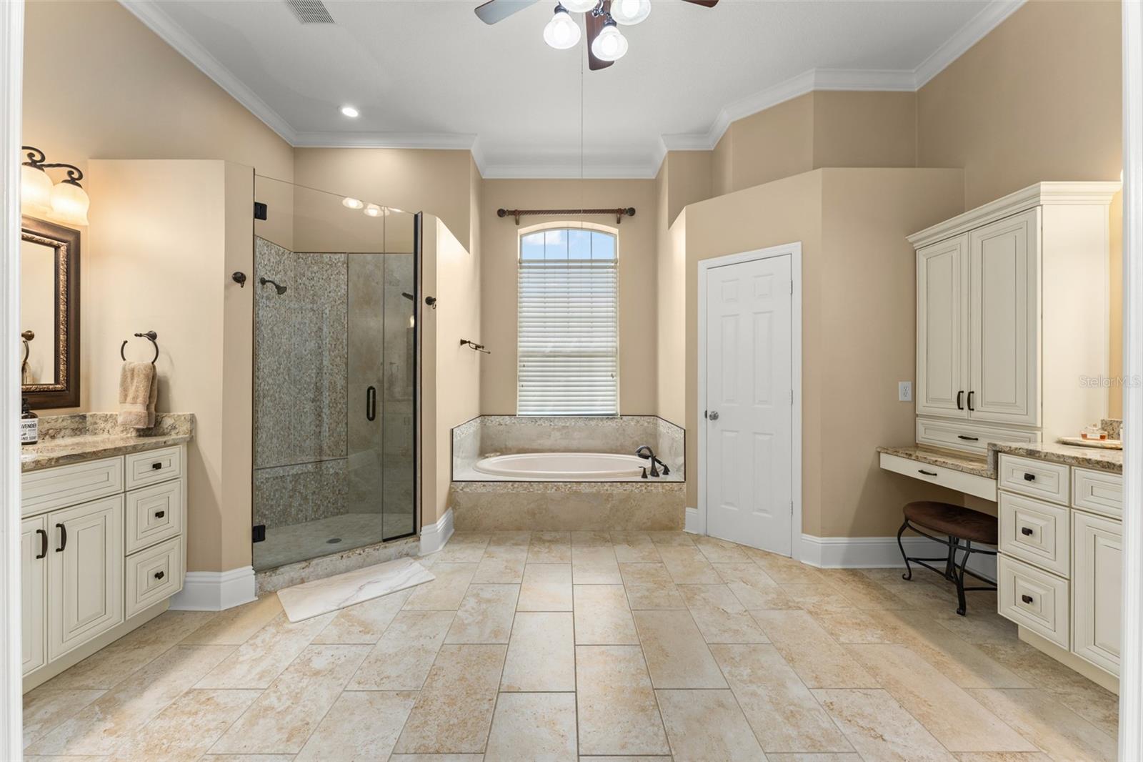 5119 Keeneland Cir Property Photo 31