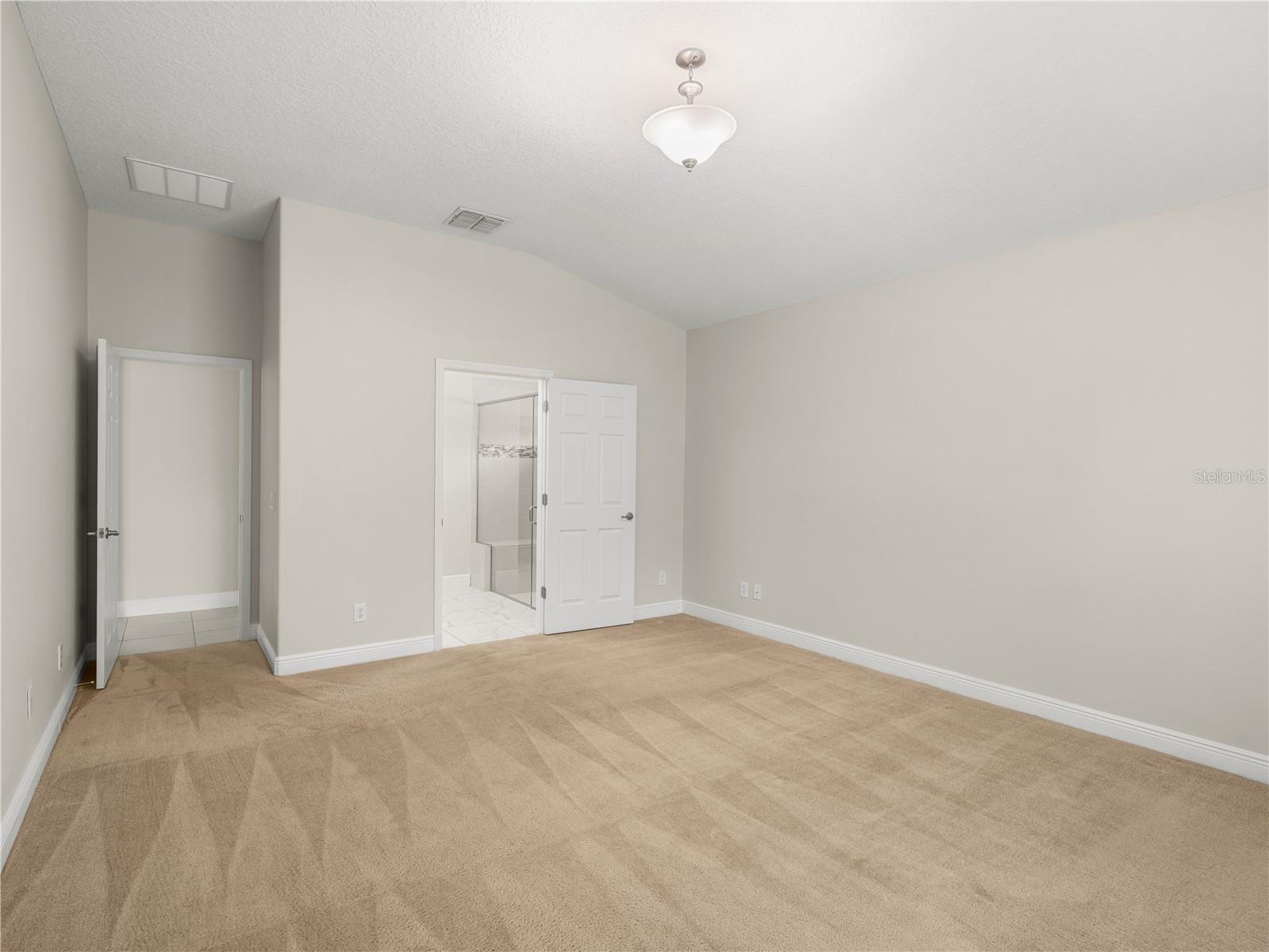 4212 Ruthann Cir Property Photo 9