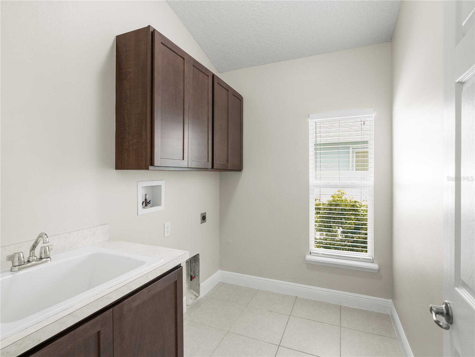 4212 Ruthann Cir Property Photo 25