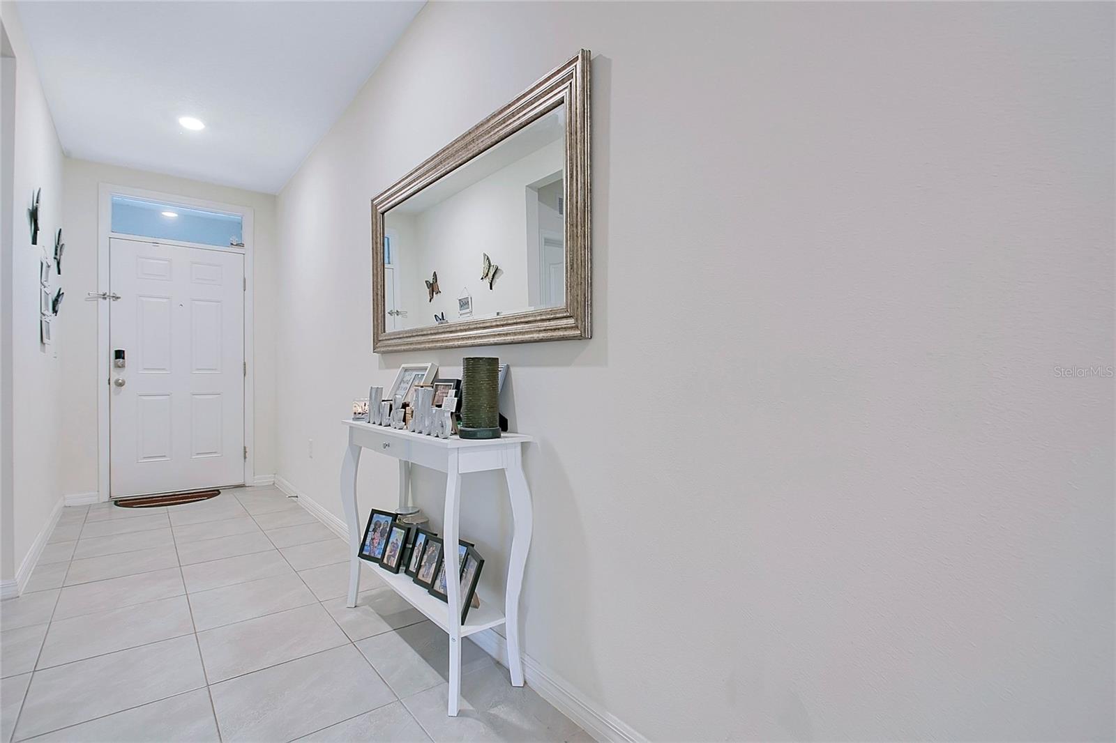 3676 Scarlet Oak Dr Property Photo 3