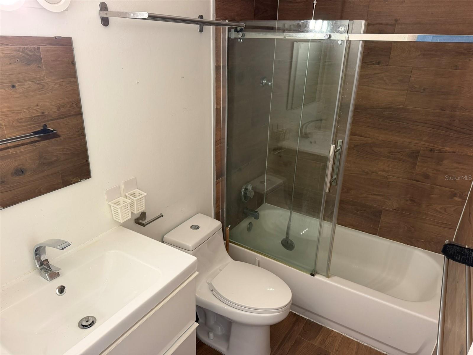 5317 Curry Ford Rd #p204 Property Photo 5