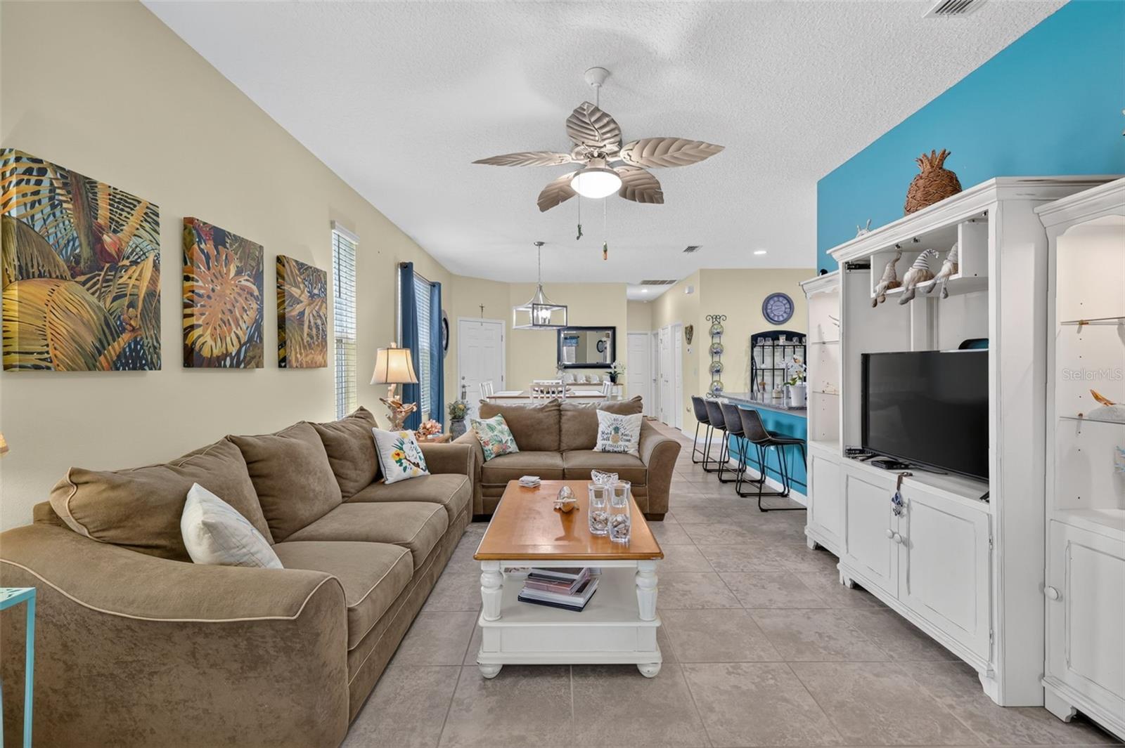 26951 White Plains Way Property Photo 12