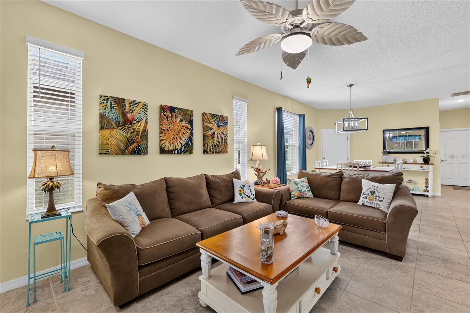 26951 White Plains Way Property Photo 14