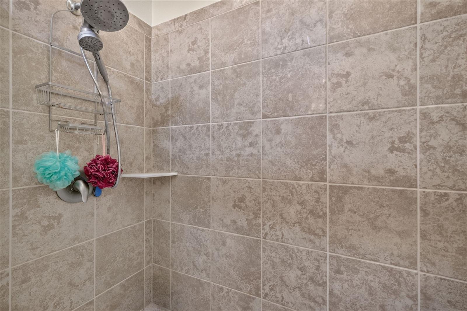 26951 White Plains Way Property Photo 21