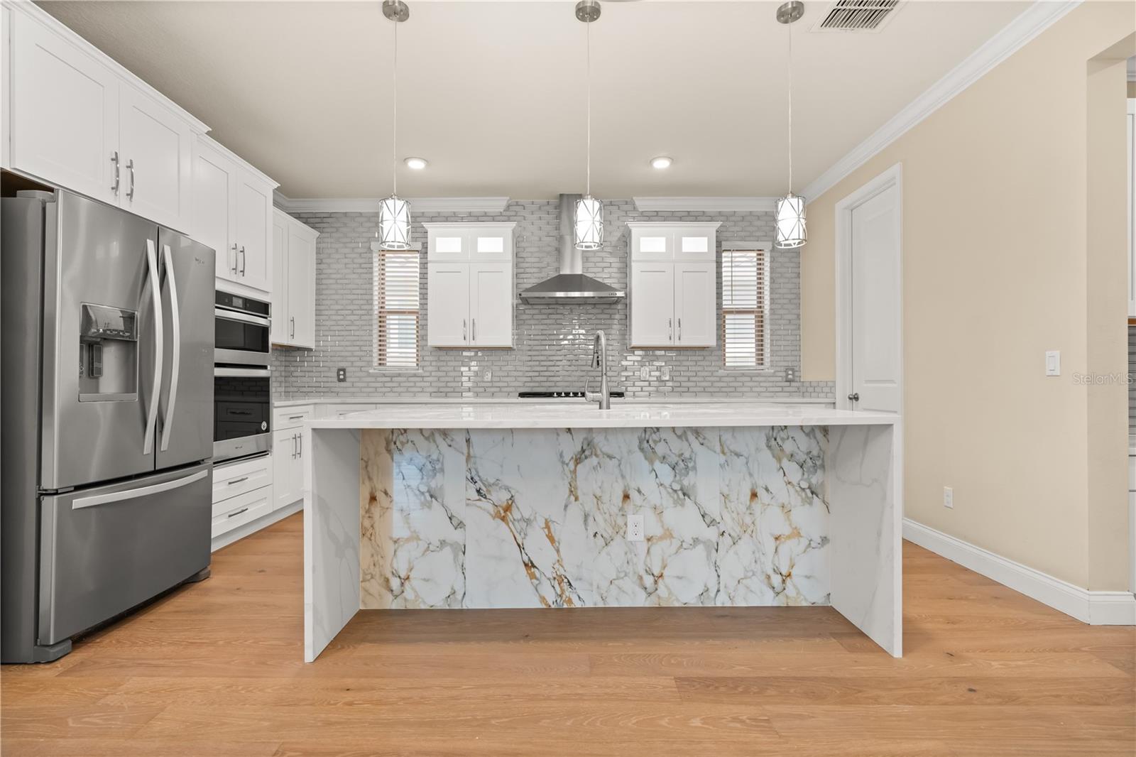 8224 Procida Isle Ln Property Photo 18