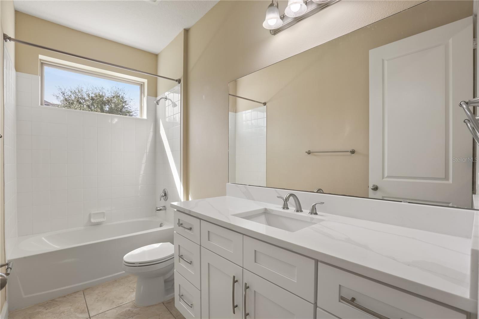 8224 Procida Isle Ln Property Photo 30