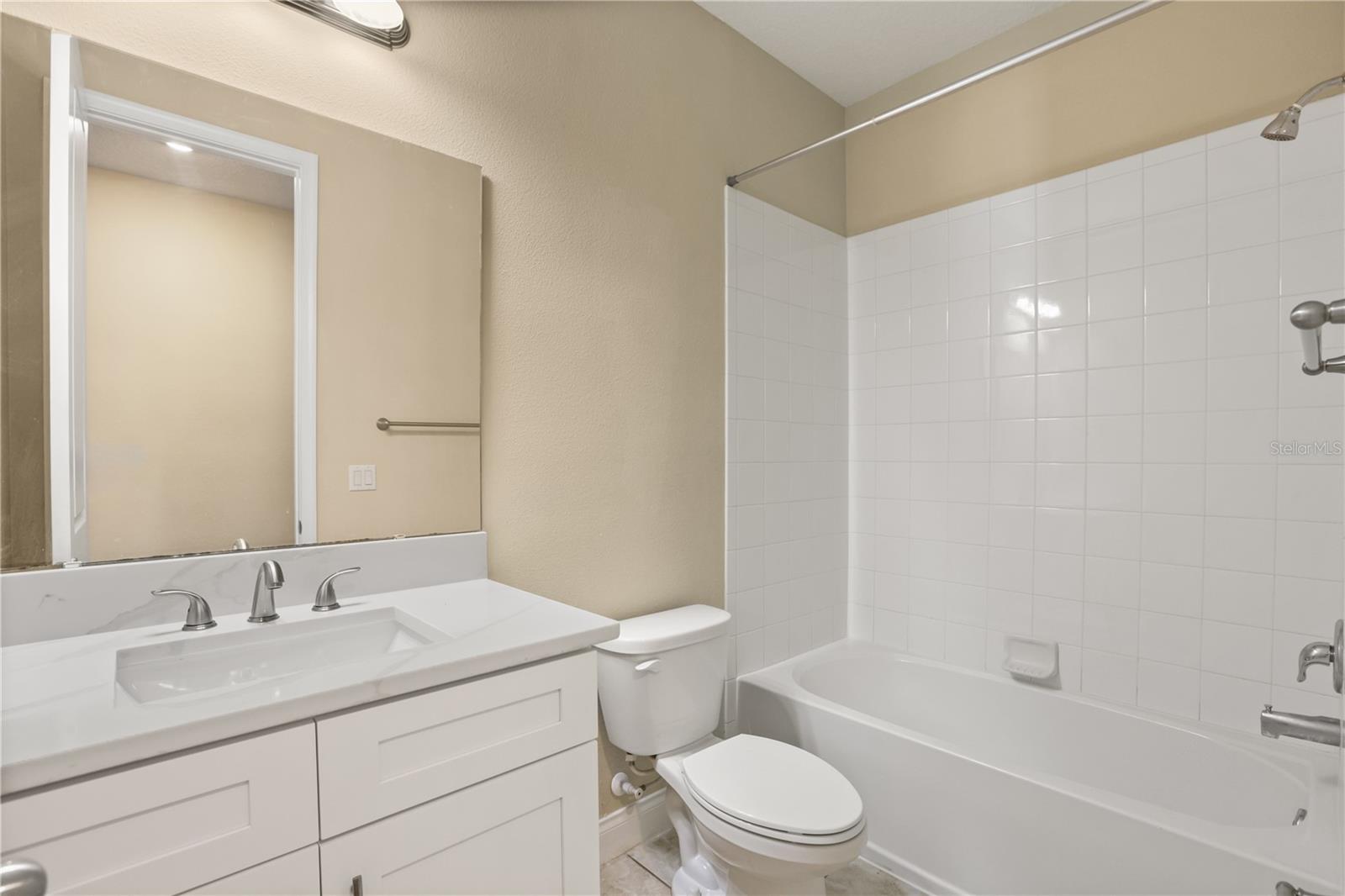 8224 Procida Isle Ln Property Photo 58