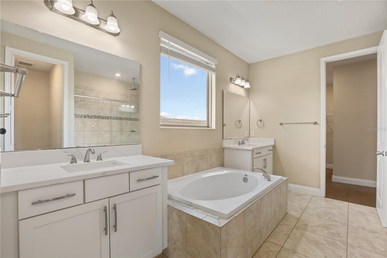 8224 Procida Isle Ln Property Photo 61