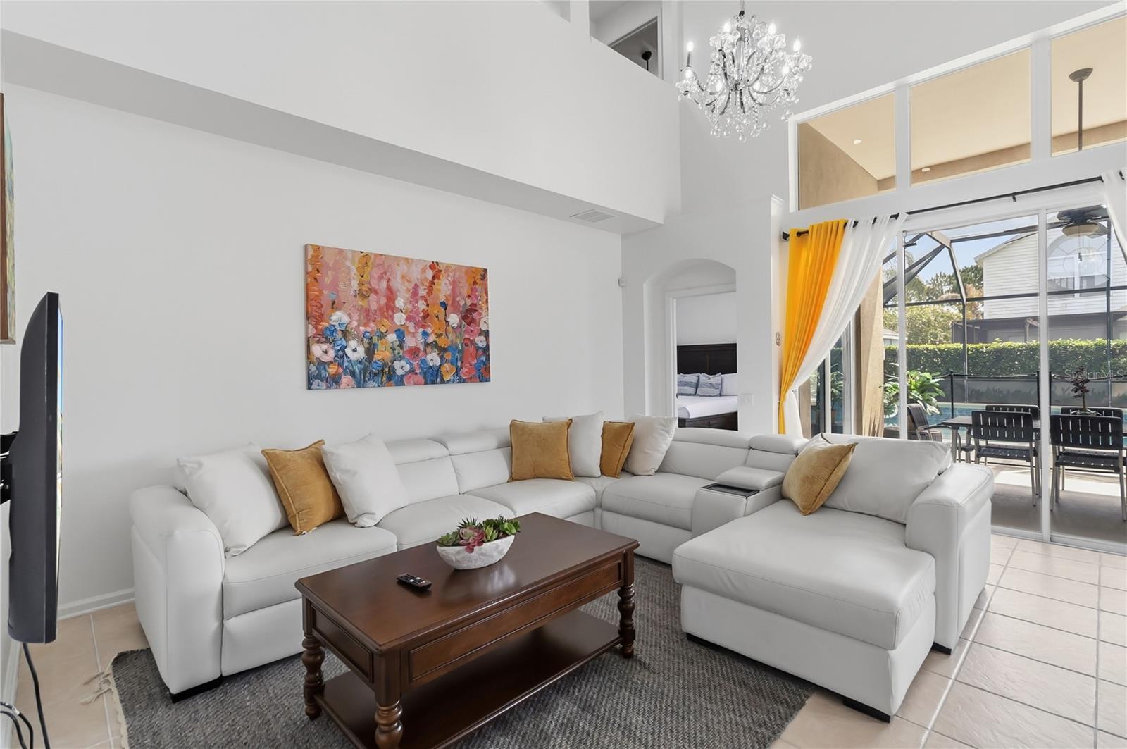 O6435224 Property Photo 5