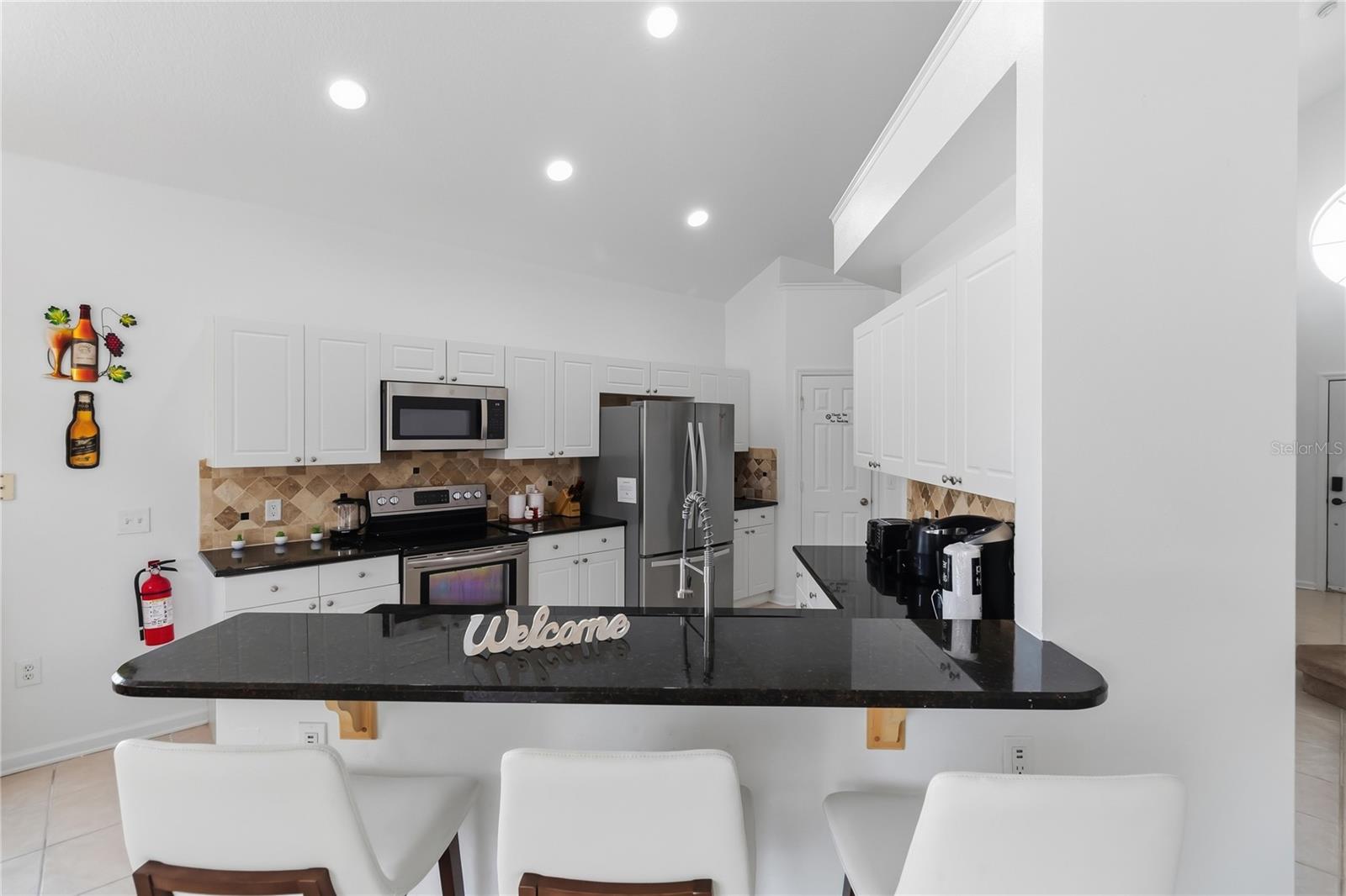 O6435224 Property Photo 7