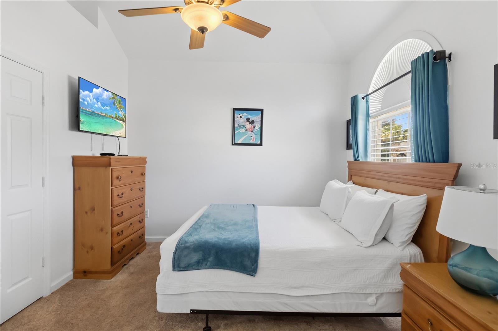 O6435224 Property Photo 17