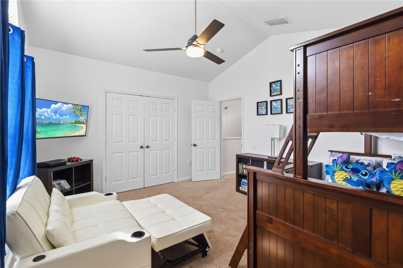 O6435224 Property Photo 23