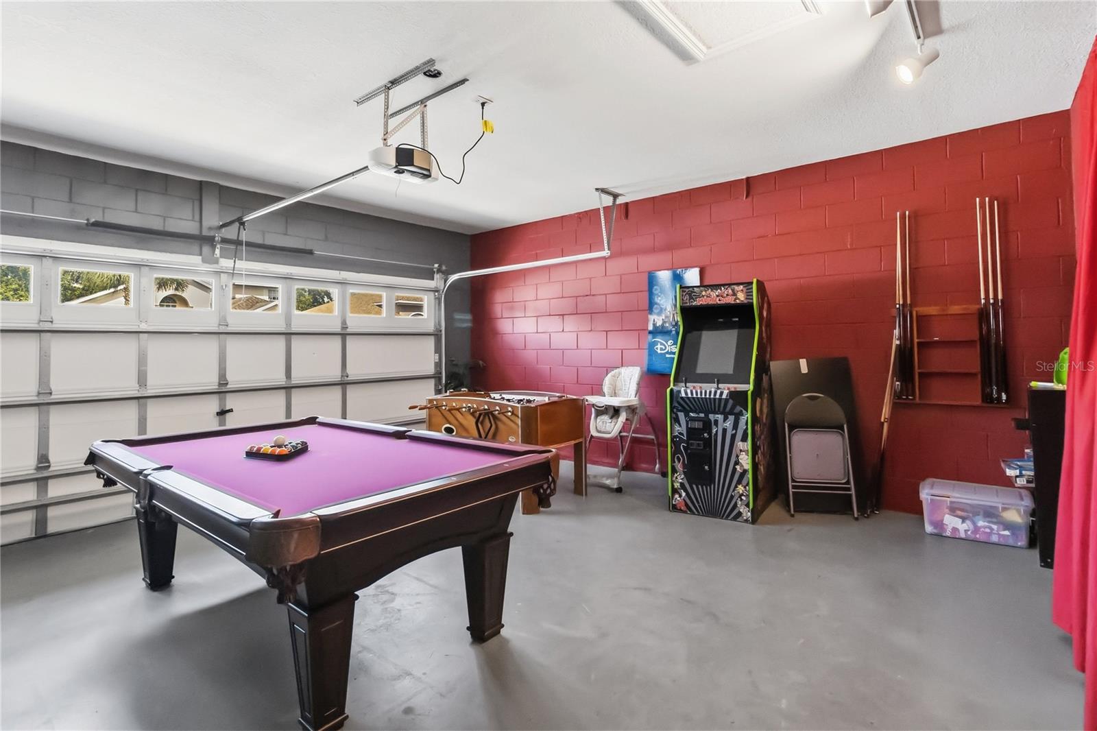 O6435224 Property Photo 25