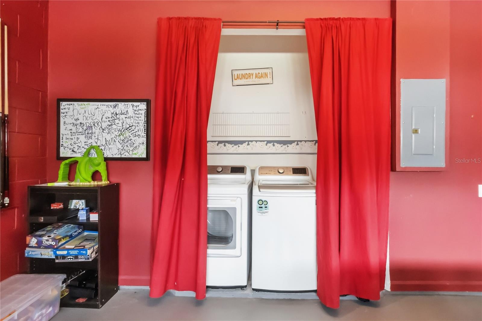 O6435224 Property Photo 26