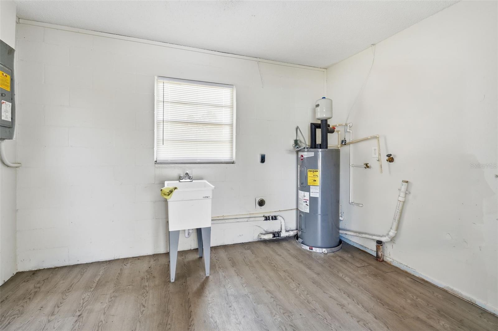 1704 Wayman St Property Photo 29