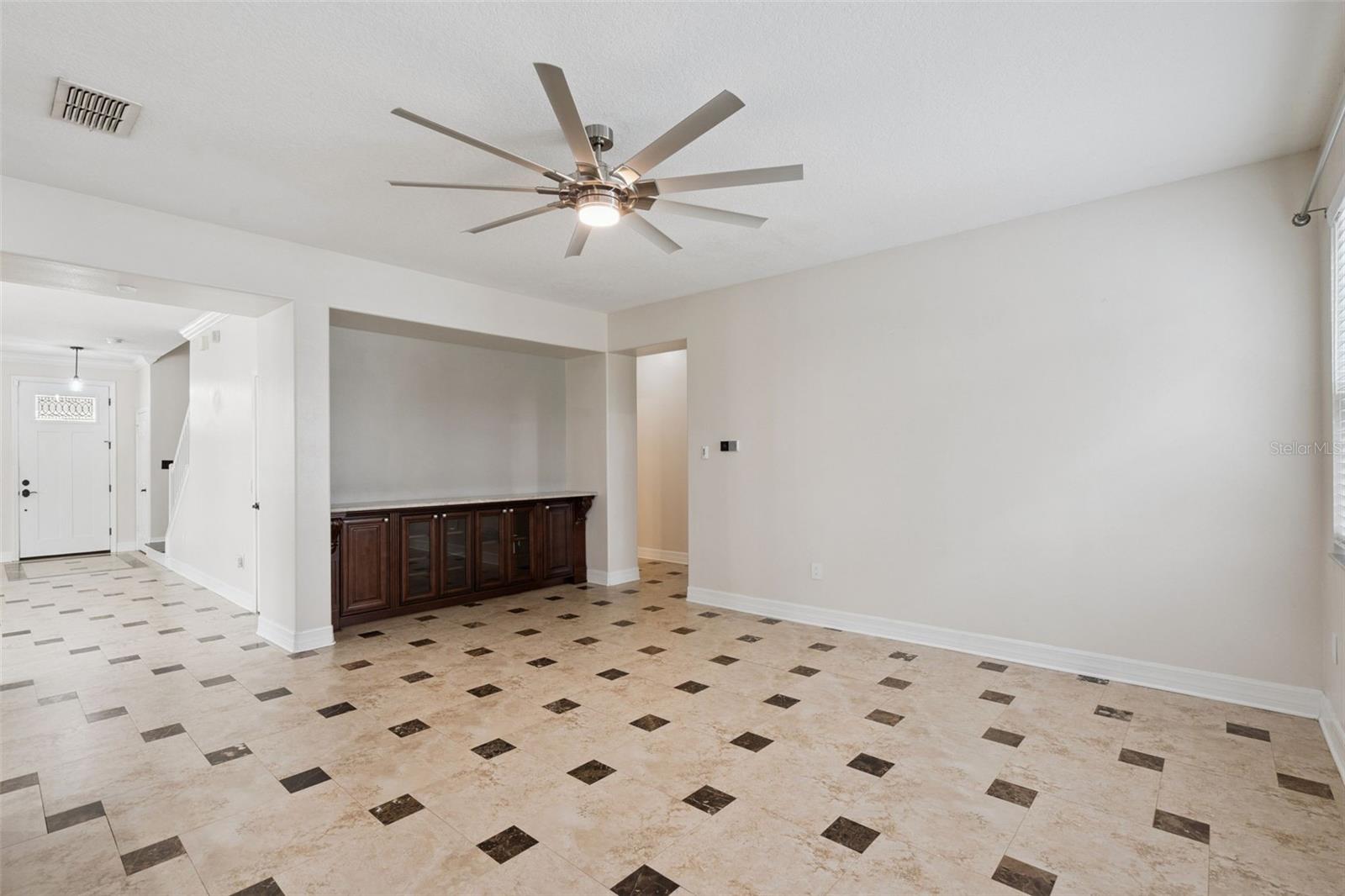 10107 Malpas Pt Property Photo 4