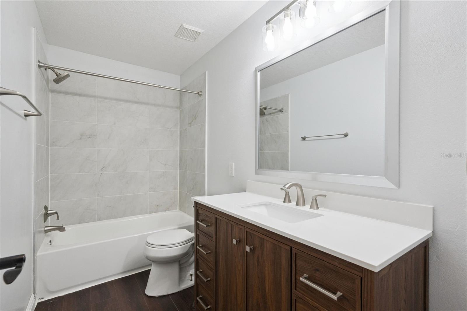 10107 Malpas Pt Property Photo 25
