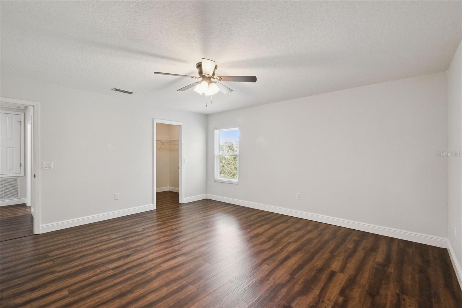 10107 Malpas Pt Property Photo 27