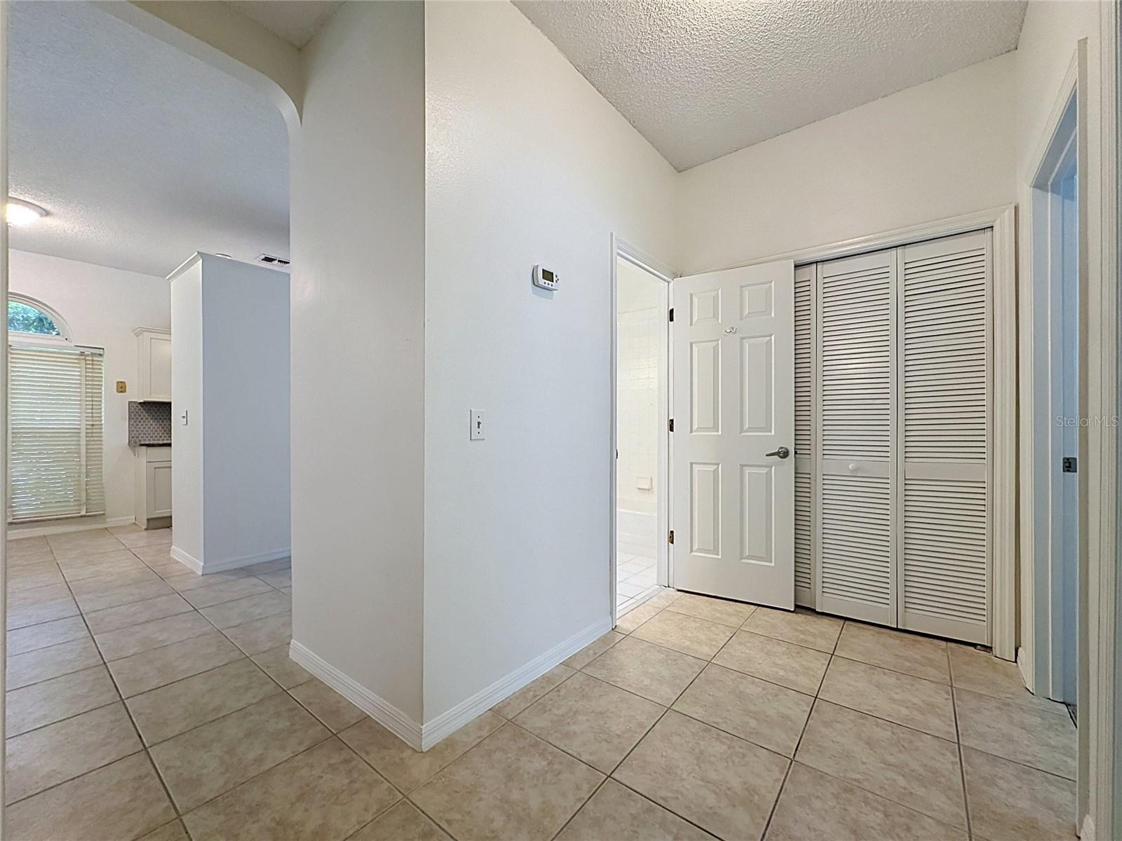 1047 Kelly Creek Cir Property Photo 7