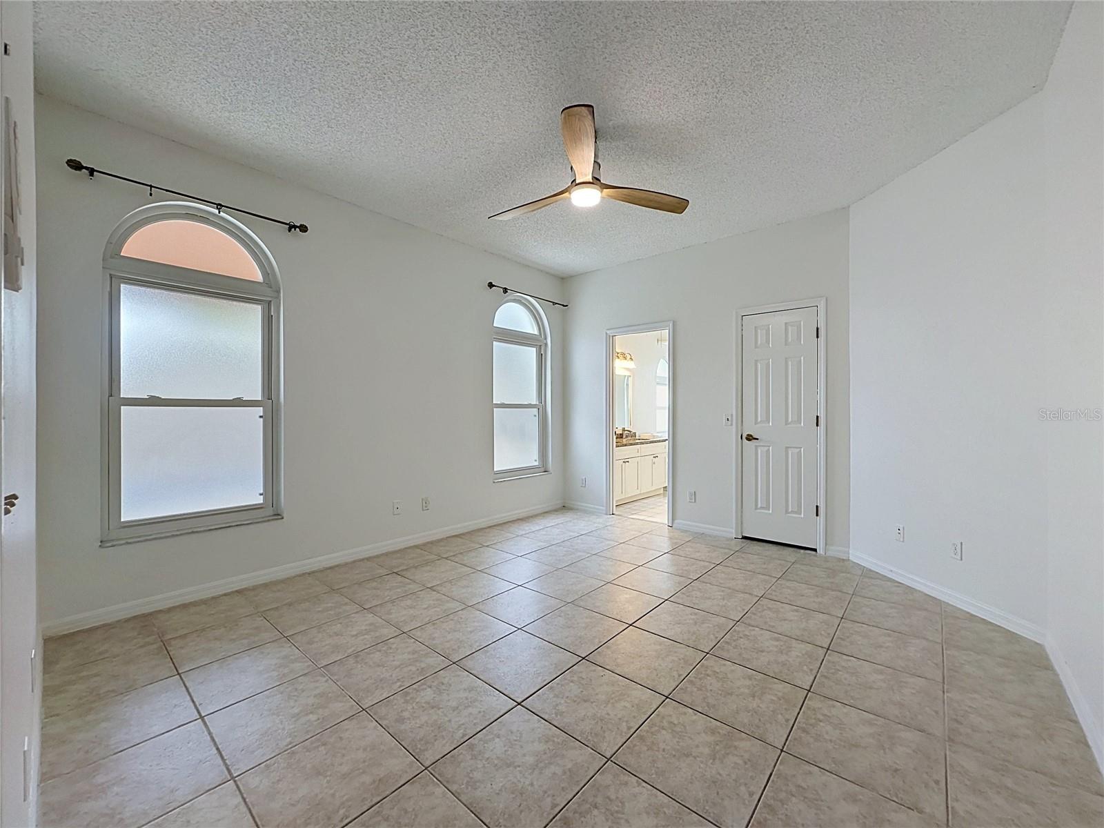 1047 Kelly Creek Cir Property Photo 20