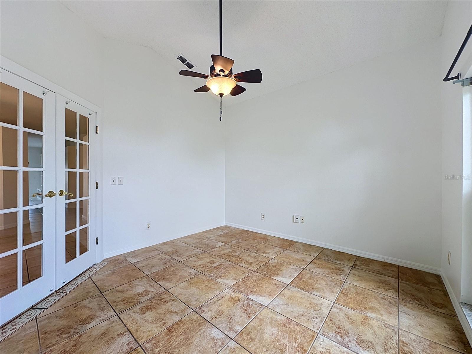 1047 Kelly Creek Cir Property Photo 33