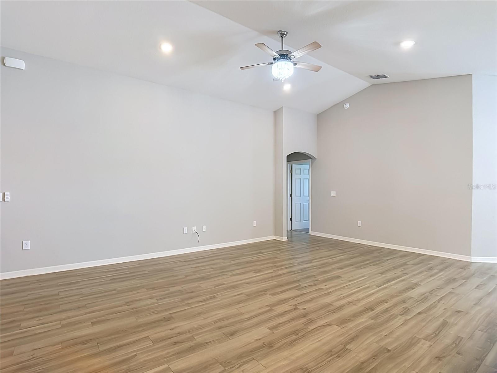 1235 Mountain Flower Ln Property Photo 12