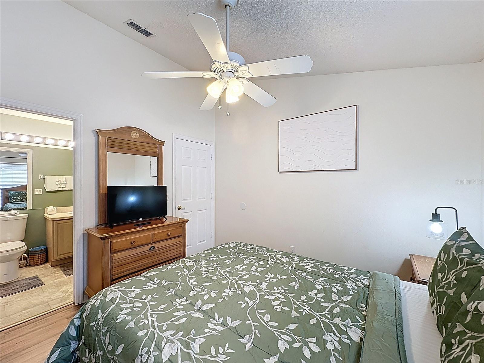 2615 Summer Creek Dr Property Photo 31