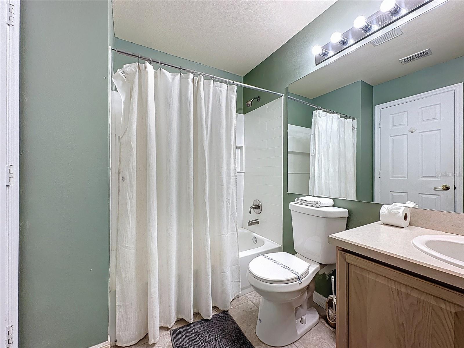 2615 Summer Creek Dr Property Photo 33