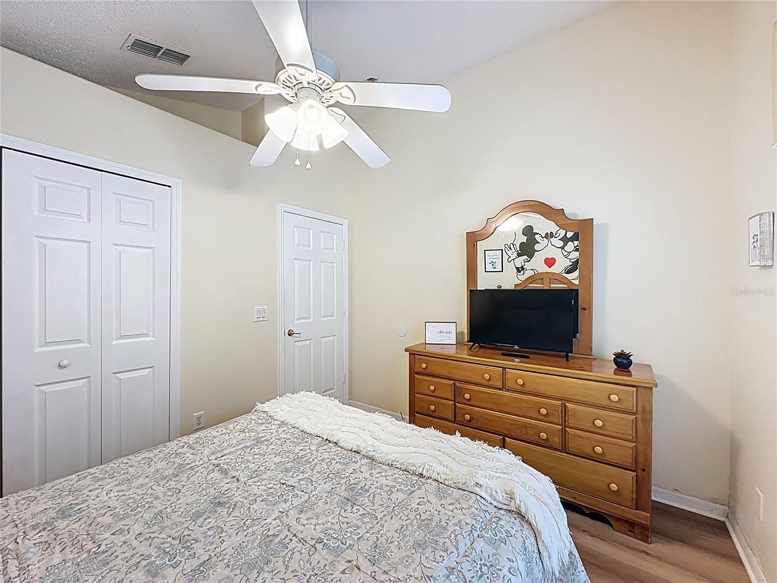 2615 Summer Creek Dr Property Photo 37