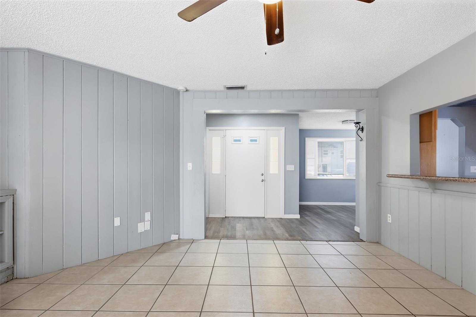 7010 Southwind Dr Property Photo 8