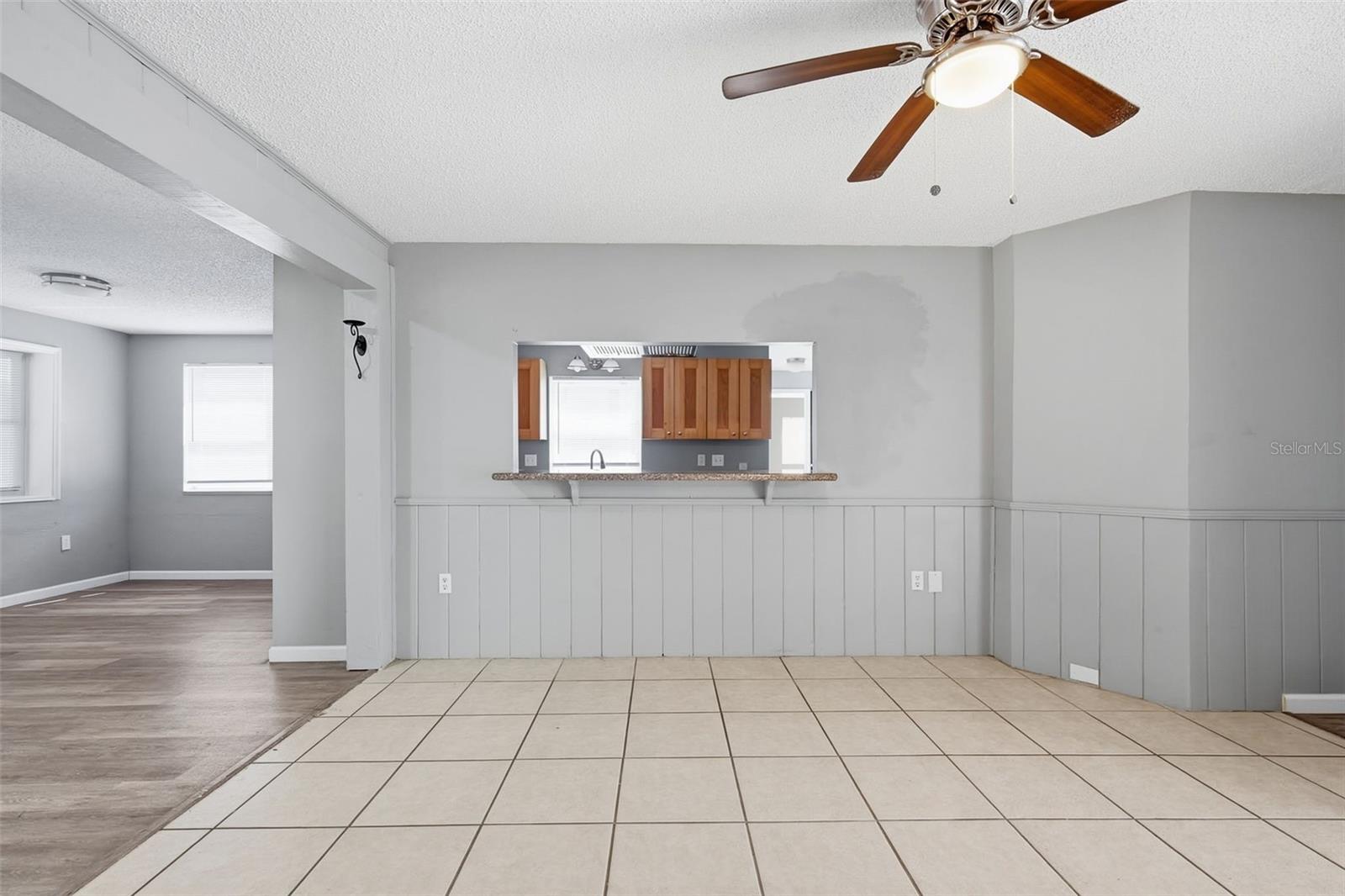7010 Southwind Dr Property Photo 12