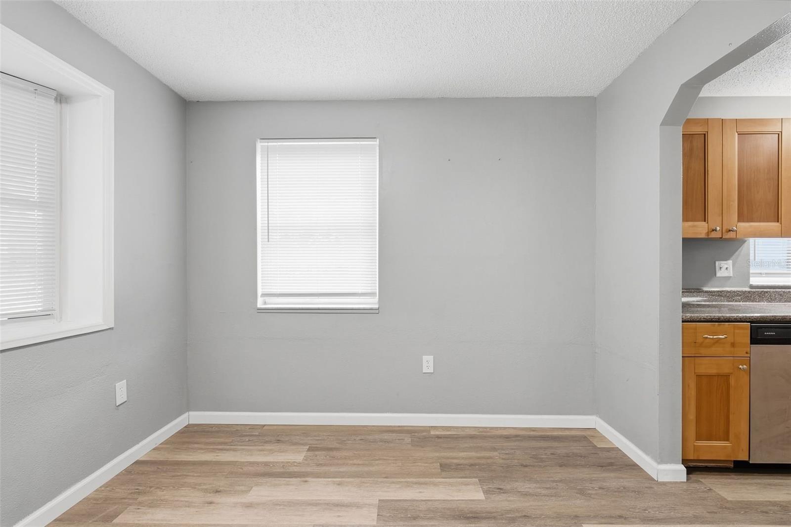 7010 Southwind Dr Property Photo 20