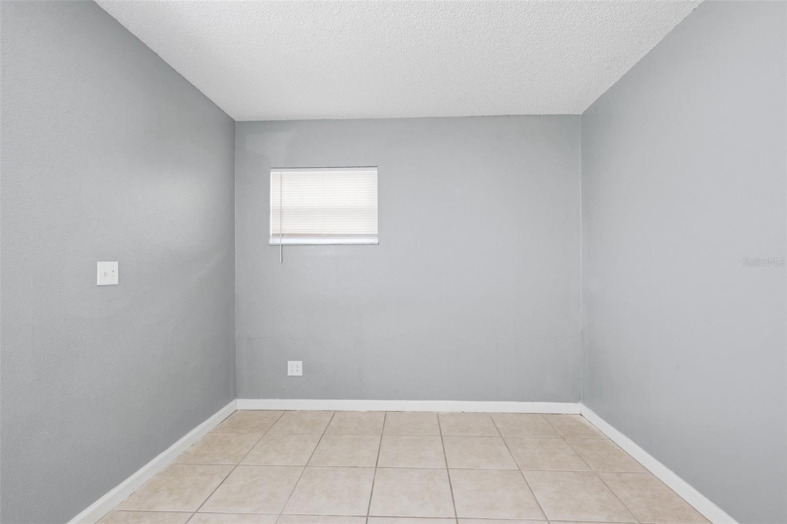 7010 Southwind Dr Property Photo 30